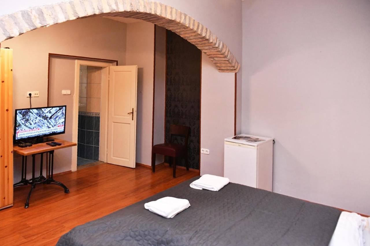 Five Seasons Vaci Utca Apartment Budapest Exterior photo