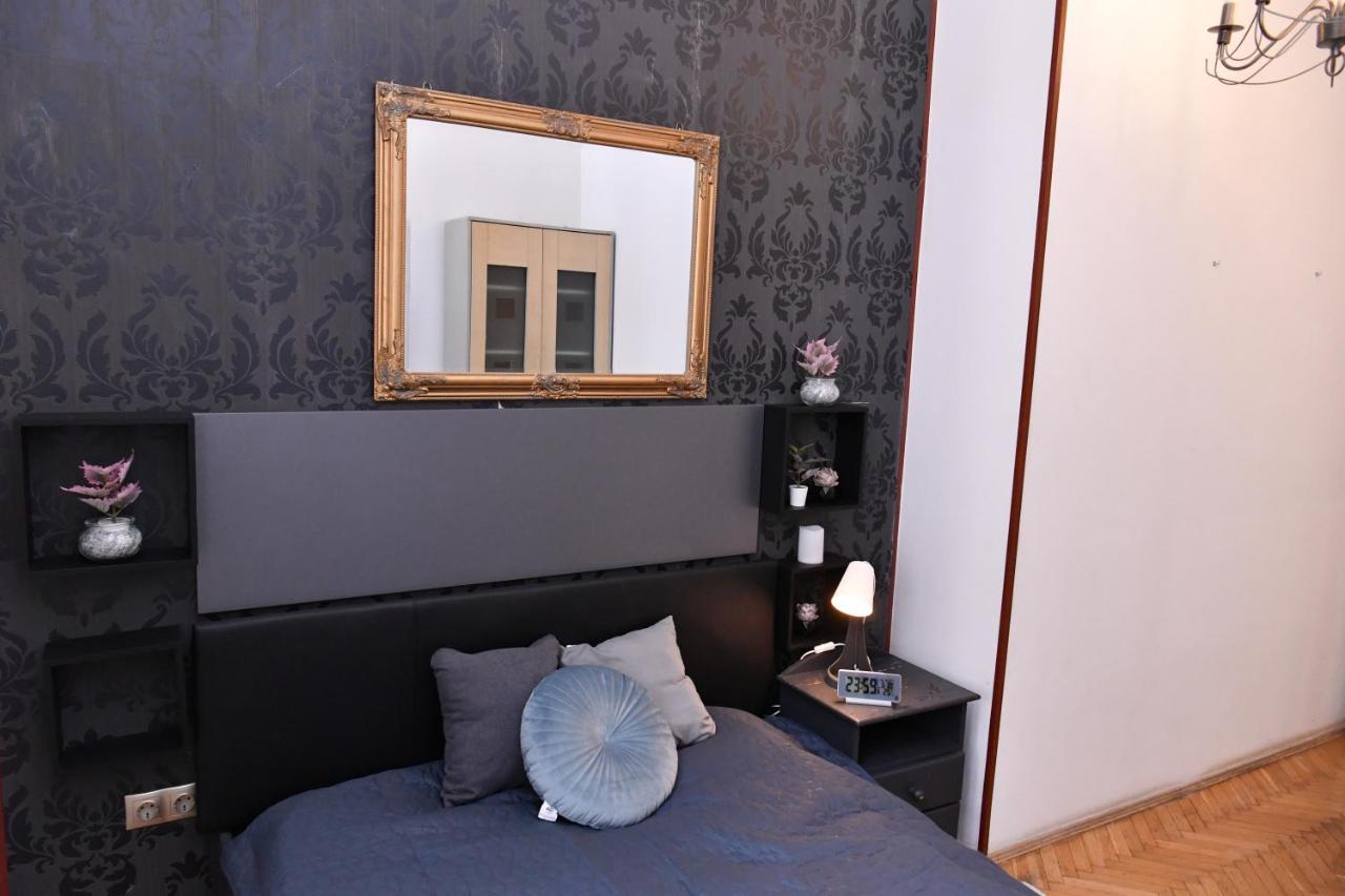 Five Seasons Vaci Utca Apartment Budapest Exterior photo