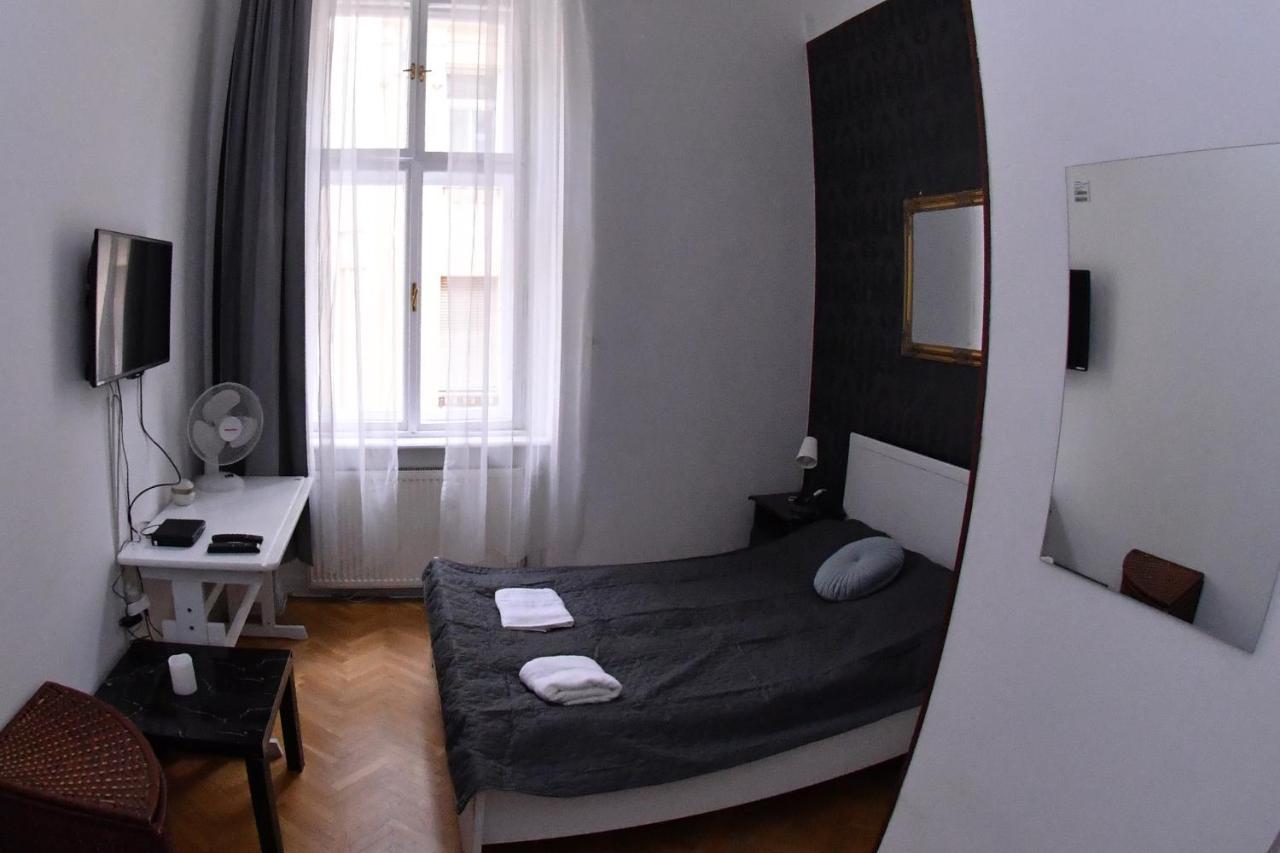 Five Seasons Vaci Utca Apartment Budapest Exterior photo